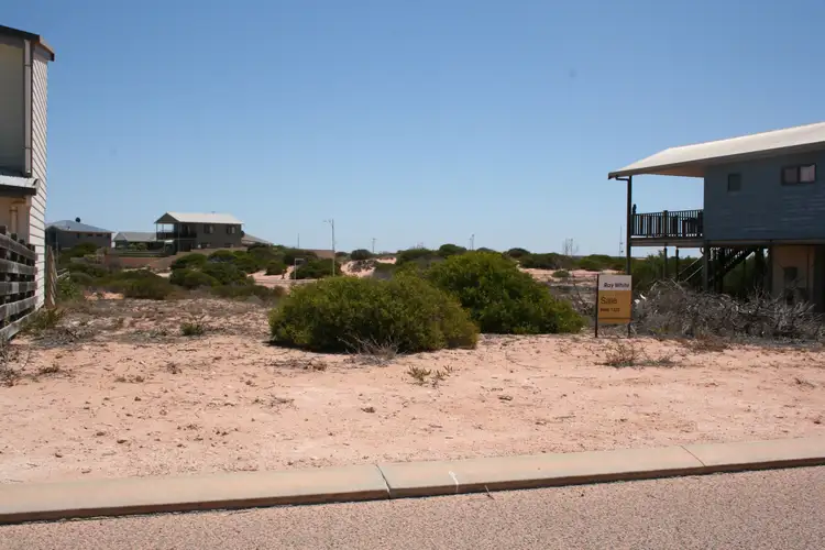 12 Sellenger Heights, Denham WA 6537