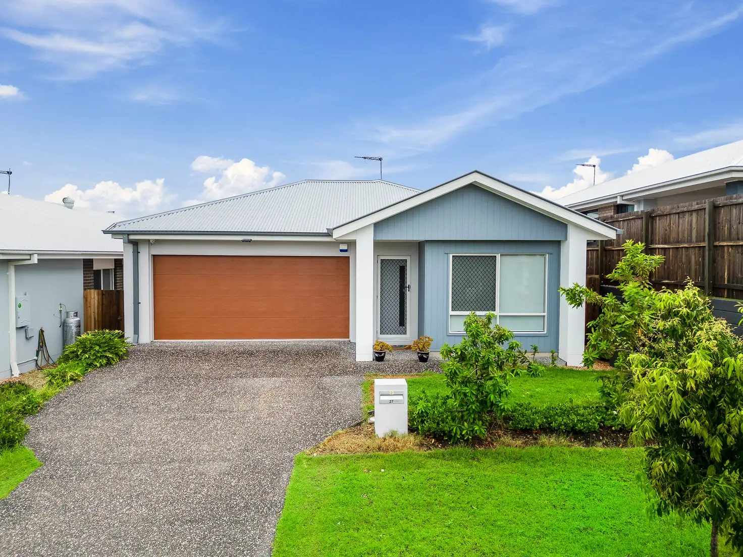 Main view of Homely house listing, 27 Spruce Circuit, Hillcrest QLD 4118