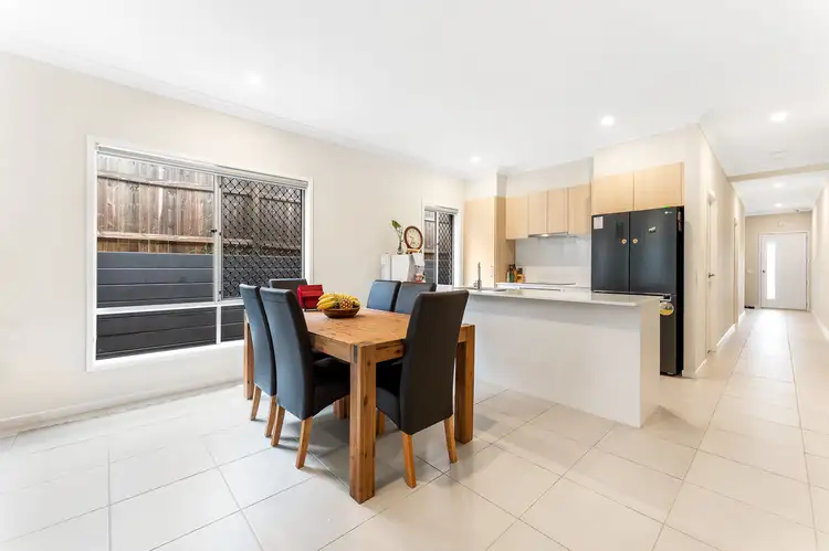 Fifth view of Homely house listing, 27 Spruce Circuit, Hillcrest QLD 4118