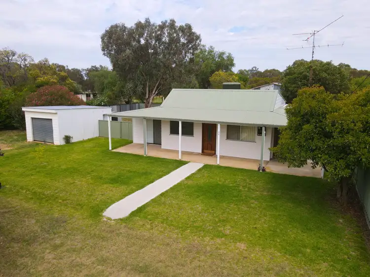 33 Brundah Street, Grenfell NSW 2810