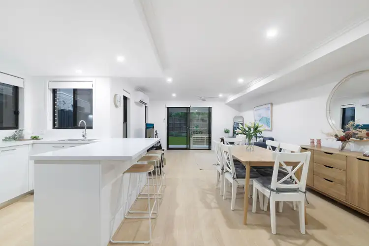 18/18 Tian Crescent, Upper Coomera QLD 4209