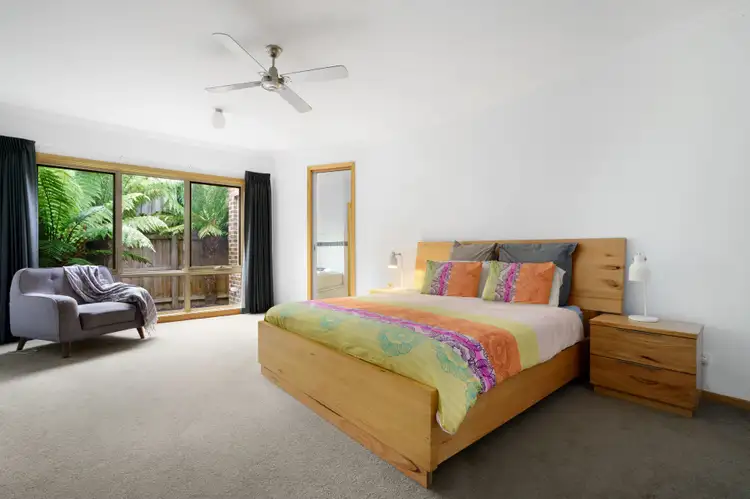 Third view of Homely house listing, 5 Bushy Court, Langwarrin VIC 3910