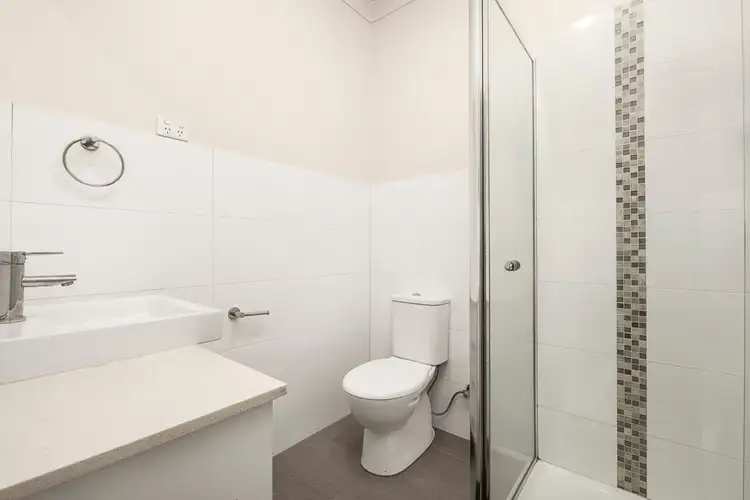 Fifth view of Homely villa listing, 2/1 Rhodes Parade, Pascoe Vale VIC 3044