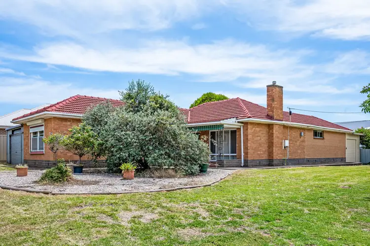 94 Military Road, Henley Beach South SA 5022