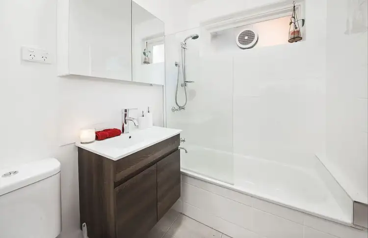 Fifth view of Homely apartment listing, 4/87 Coorigil Road, Carnegie VIC 3163