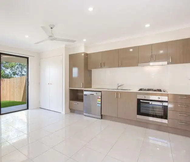 Fourth view of Homely semi-detached listing, 1/38 Bramble Street, Griffin QLD 4503