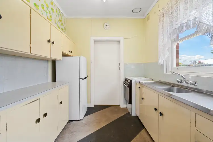 Fourth view of Homely house listing, 2 Rainbow Street, Grange SA 5022