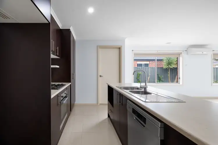 Sixth view of Homely house listing, 10 Landmark Crescent, Manor Lakes VIC 3024