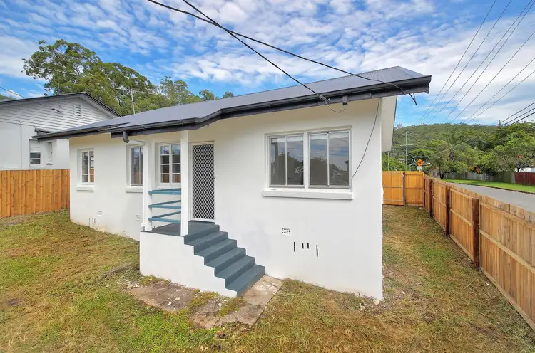 1 Santley Street, Upper Mount Gravatt QLD 4122