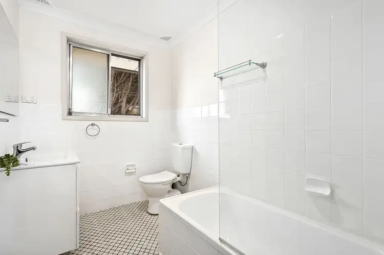 Fifth view of Homely unit listing, 2/36 Brompton Street, Bellambi NSW 2518