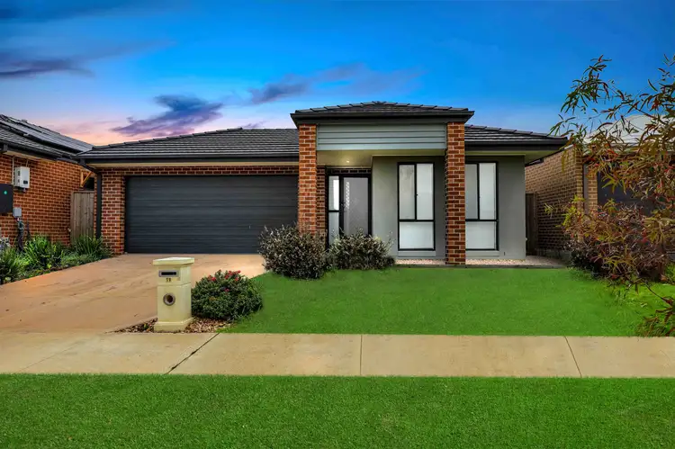 19 Lay Street, Tarneit VIC 3029