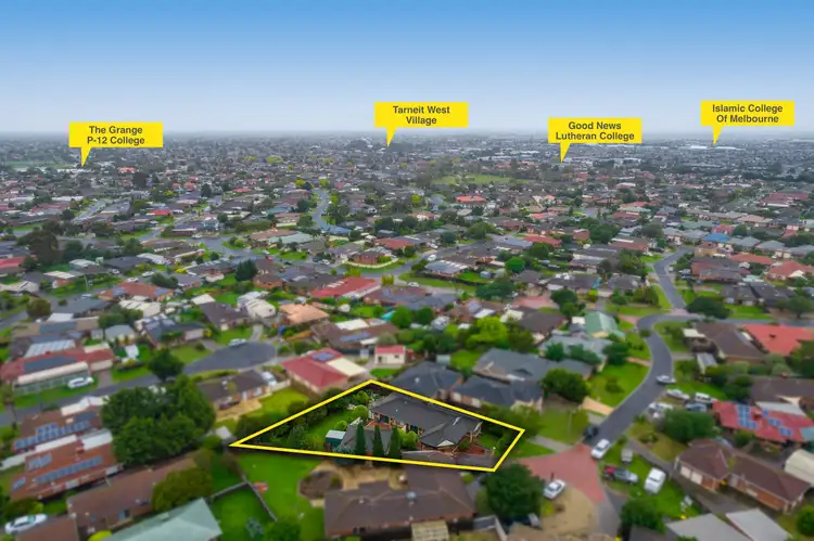 Second view of Homely house listing, 7 Shada Court, Hoppers Crossing VIC 3029