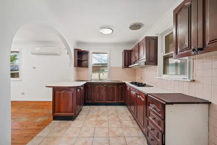 Fifth view of Homely house listing, 5 Leigh Place, Ashcroft NSW 2168