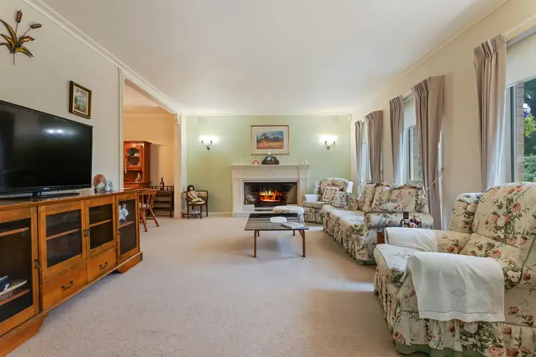 Second view of Homely house listing, 4 Currong Grove, Croydon VIC 3136