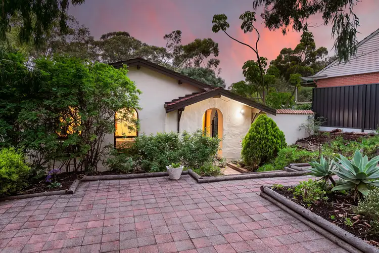 2 Wonoka Street, Eden Hills SA 5050