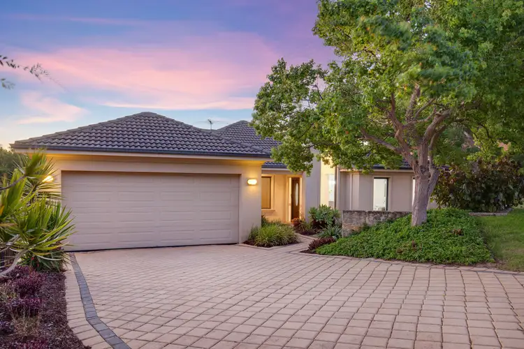 5 Hoyne View, Gwelup WA 6018
