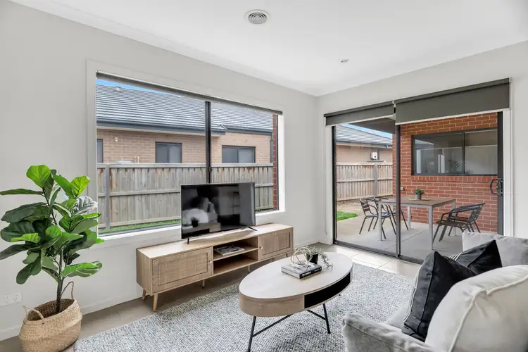Sixth view of Homely house listing, 197 Manor Lakes Boulevard, Manor Lakes VIC 3024