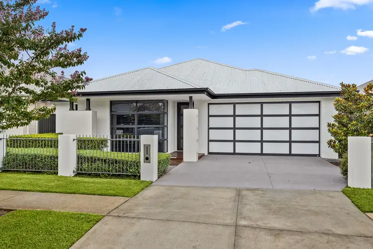 10 Harvest Way, Calderwood NSW 2527