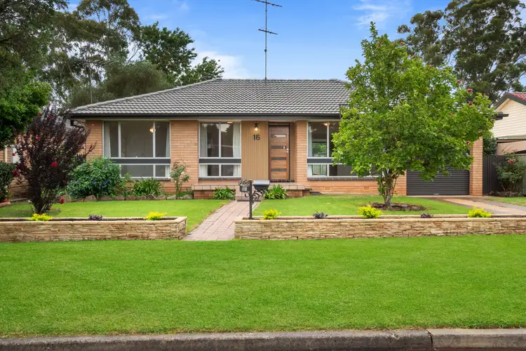 16 Holborrow Avenue, Hobartville NSW 2753