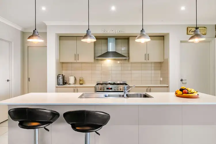 Fifth view of Homely house listing, 10 Casuarina Way, Buronga NSW 2739