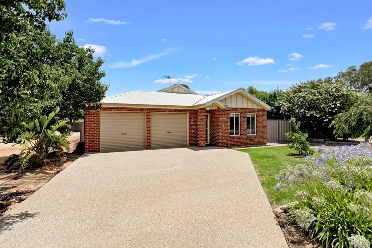 Second view of Homely house listing, 25 Wentworth Street, Wentworth NSW 2648