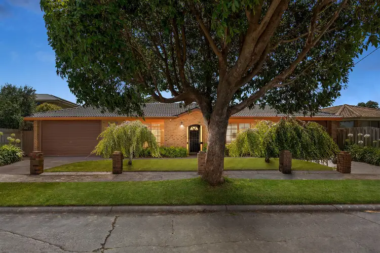 127 Embankment Grove, Chelsea VIC 3196