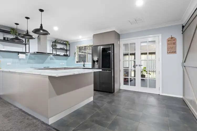 Second view of Homely house listing, 33 Barry Street, Emerald QLD 4720