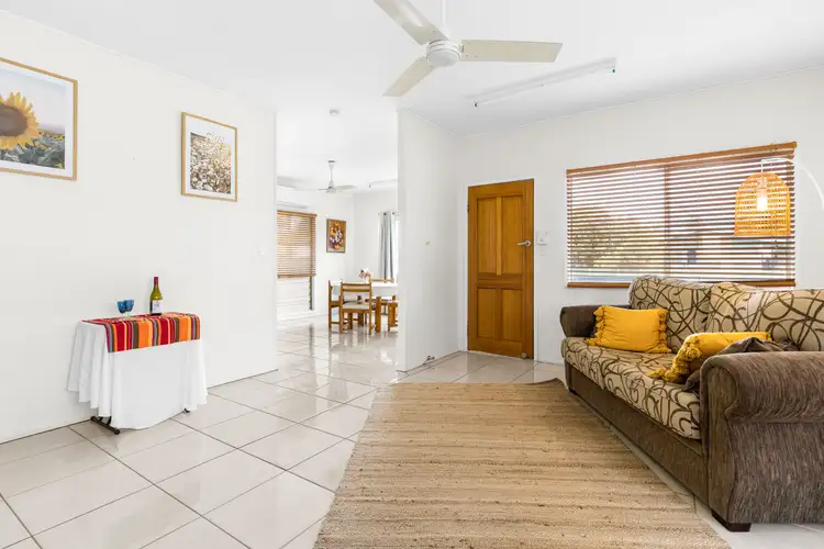 21 Centenary Drive, Emerald QLD 4720