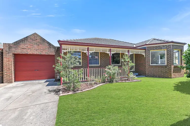11 Emma Court, Berwick VIC 3806