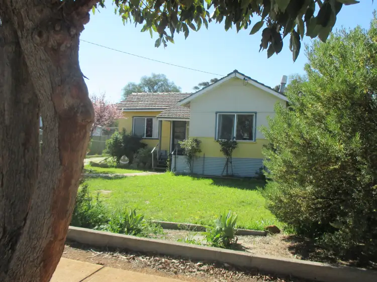 66 Harvey Street, Dumbleyung WA 6350