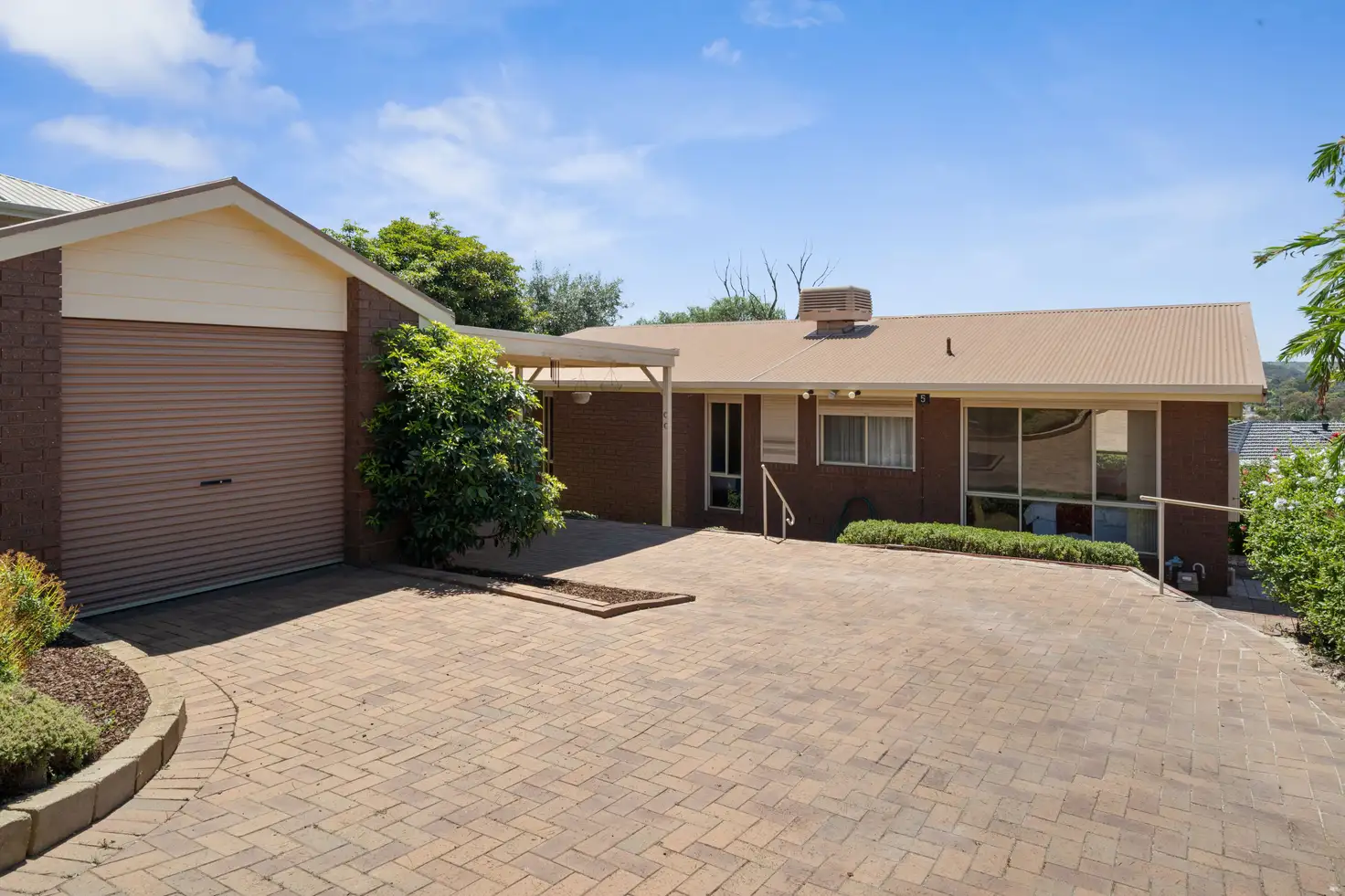 Main view of Homely house listing, 5 Johansen Place, Darley VIC 3340