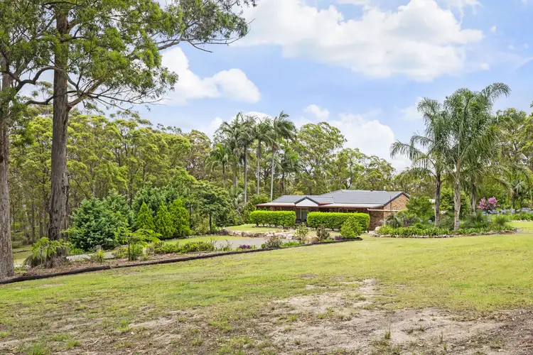7 Pinnell Road, Crows Nest QLD 4355