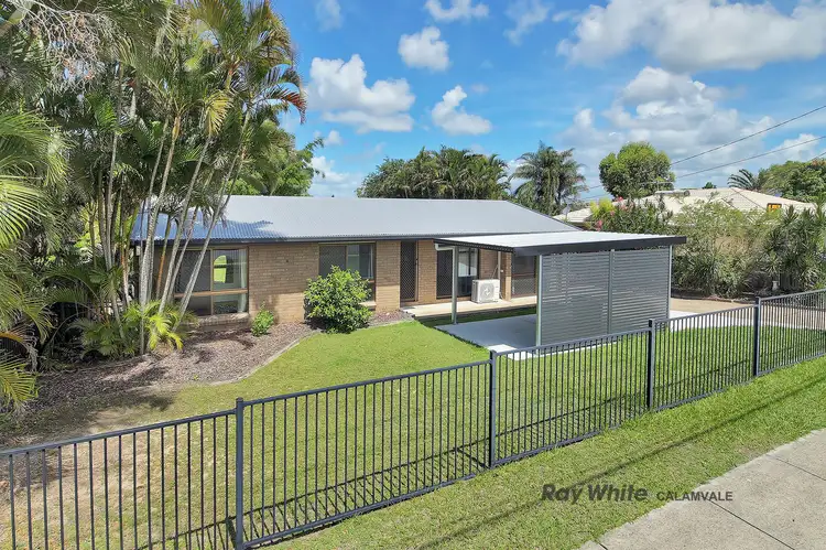 5 Pine Street, Hillcrest QLD 4118