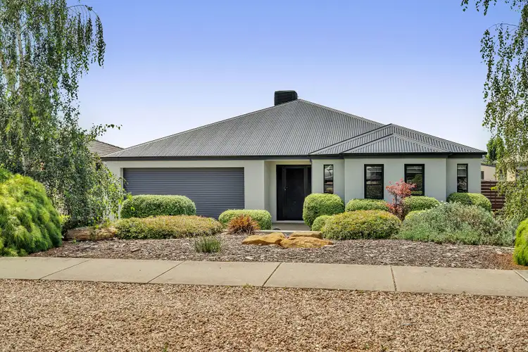 51 Grantleigh Drive