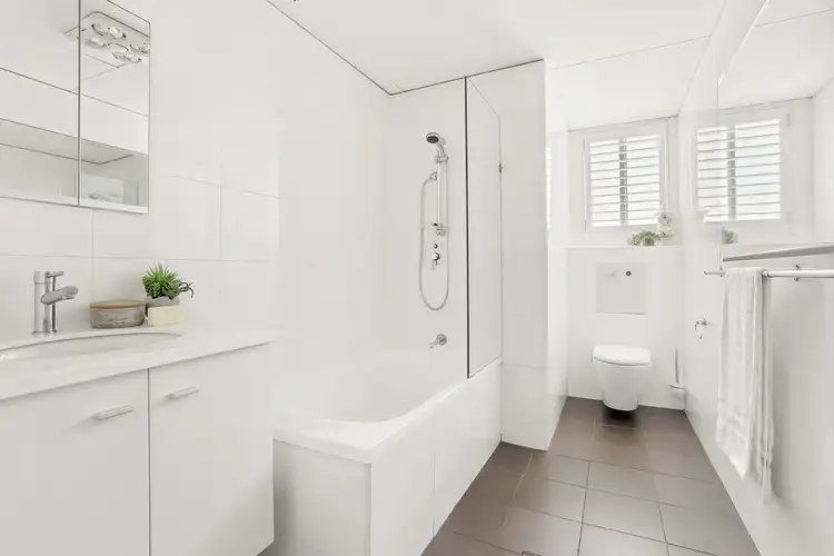 Fourth view of Homely apartment listing, 4/27 York Road, Bondi Junction NSW 2022