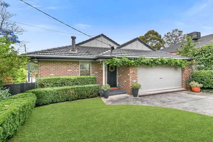 Second view of Homely house listing, 4 Palm Court, Mount Waverley VIC 3149