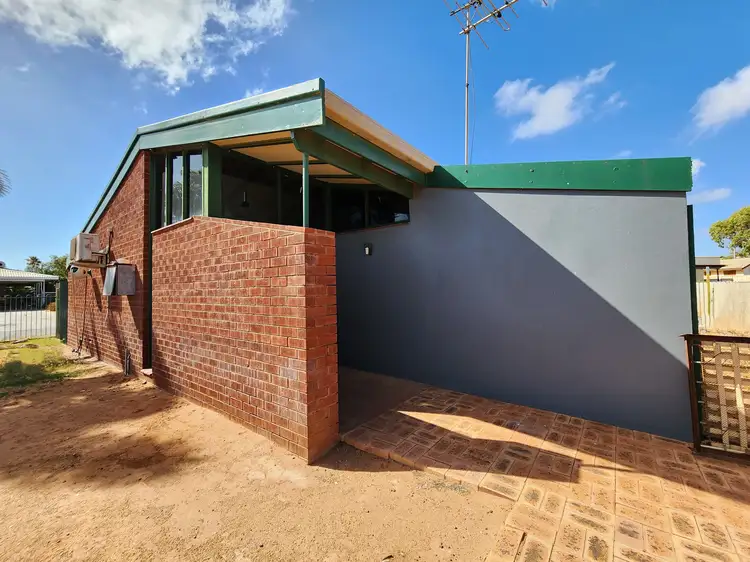 1 Morgan Way, Carnarvon WA 6701