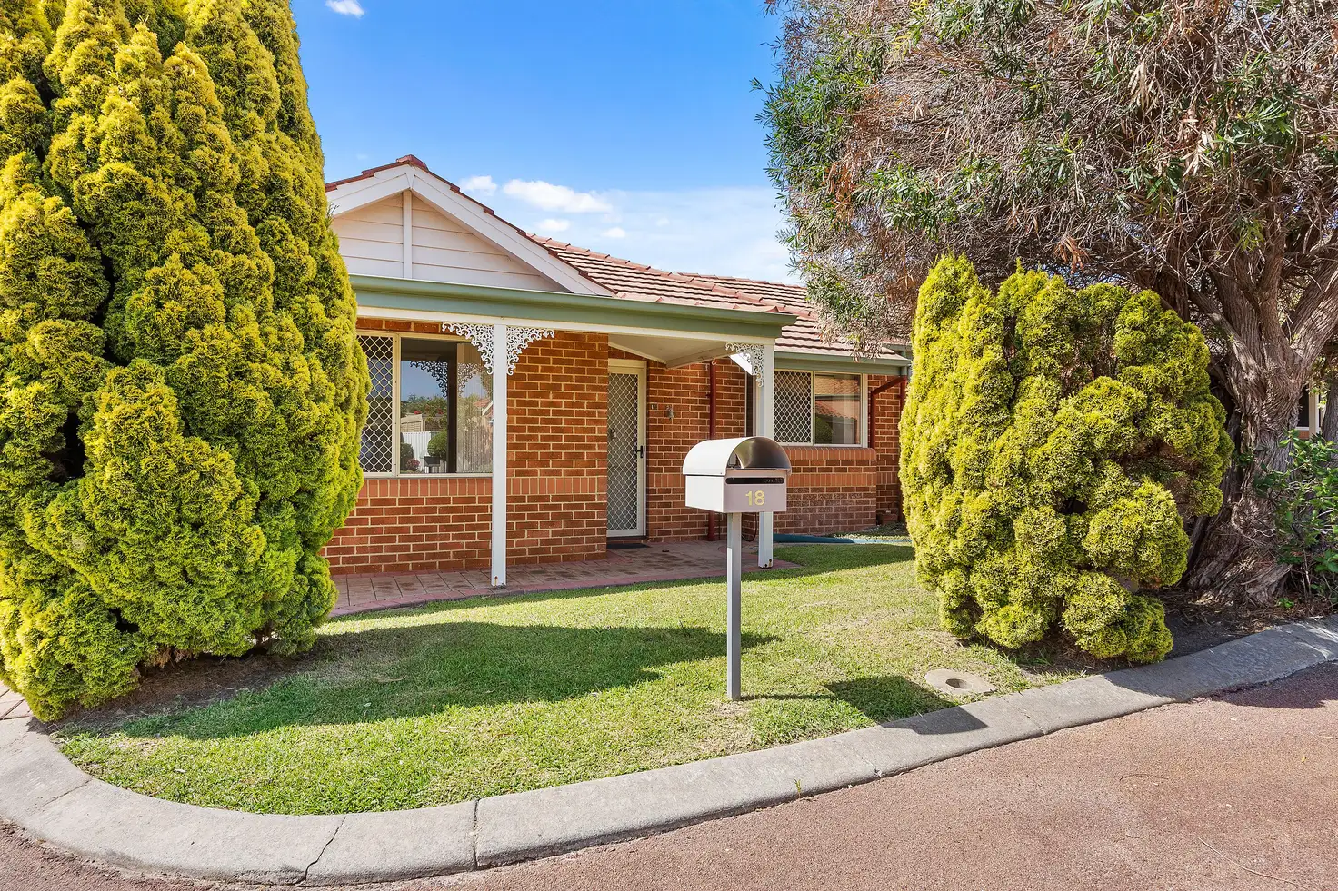 Main view of Homely unit listing, 18/11 Angove Drive, Hillarys WA 6025