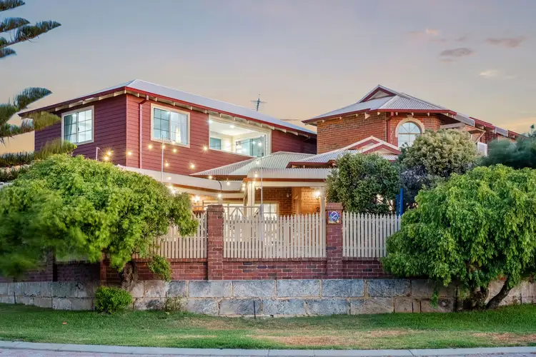 2 Latifa Close, Ocean Reef WA 6027