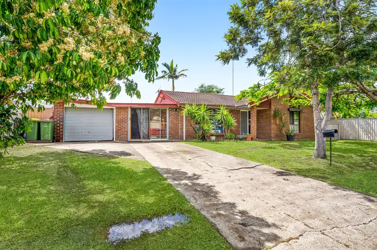 7 Alamau Street, Benowa QLD 4217