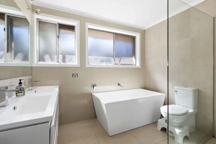 Sixth view of Homely house listing, 21 Washington Drive, Frankston VIC 3199