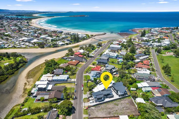 2/14 Headland Parade, Barrack Point NSW 2528