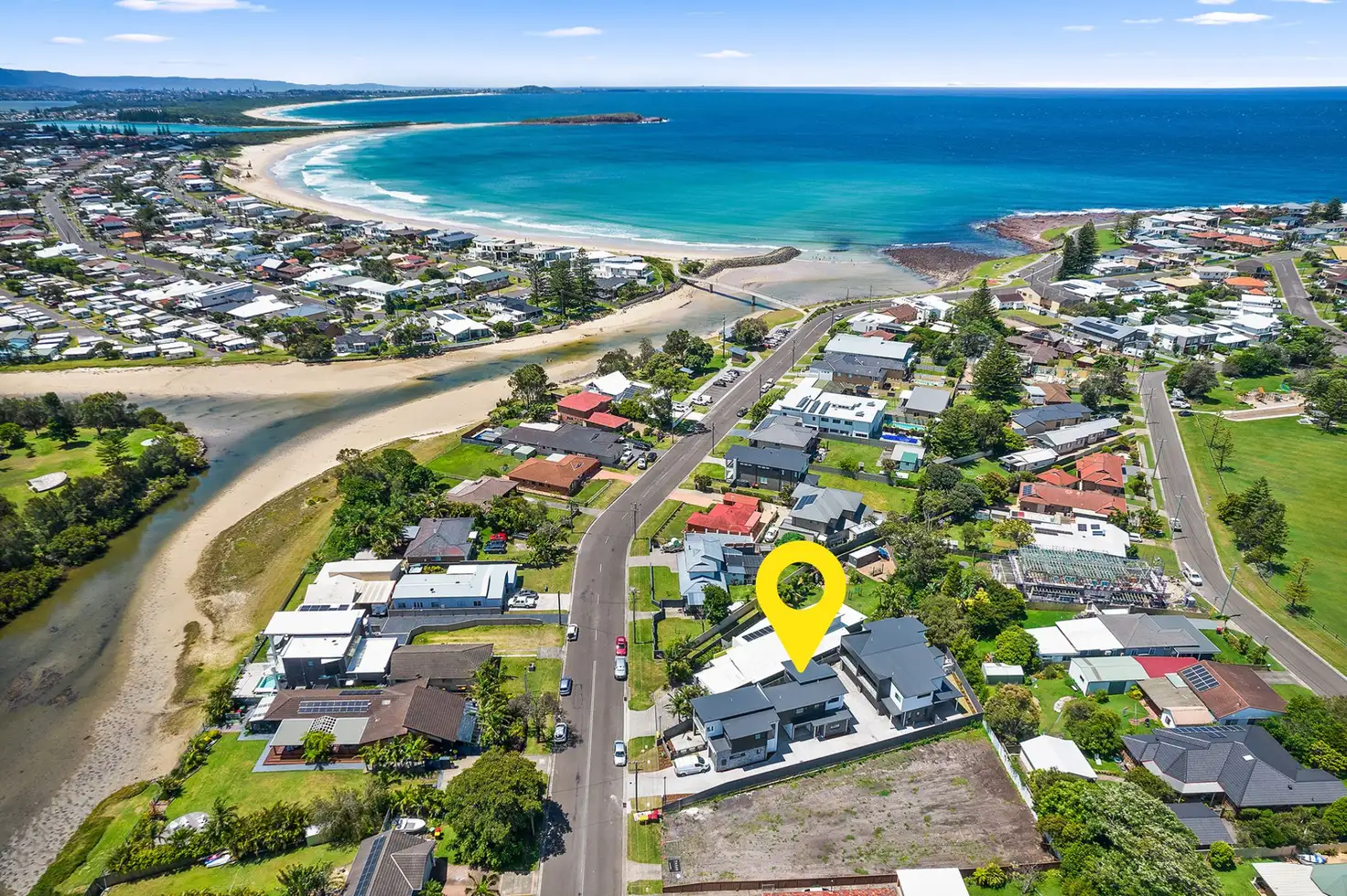 Main view of Homely townhouse listing, 2/14 Headland Parade, Barrack Point NSW 2528