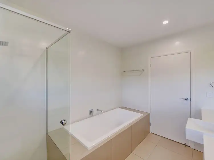 Fifth view of Homely house listing, 2 Anoushka Place, Belrose NSW 2085