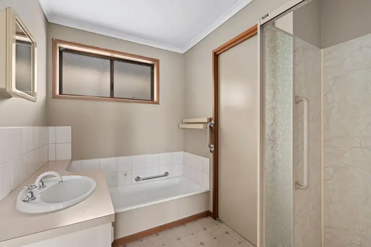 Sixth view of Homely unit listing, 1/34 Prouses Road, North Bendigo VIC 3550