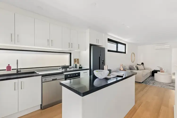 Fourth view of Homely townhouse listing, 1/102 Albert Street, Preston VIC 3072