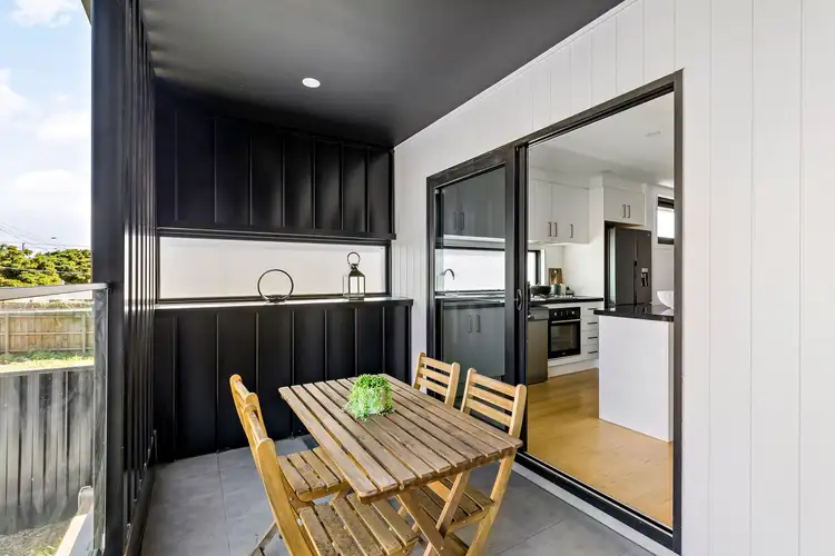Fifth view of Homely townhouse listing, 1/102 Albert Street, Preston VIC 3072