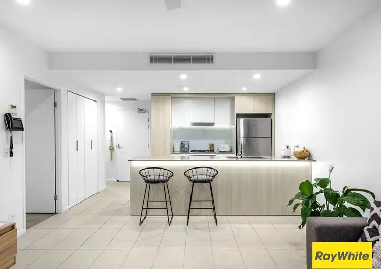 2059/123 Cavendish Road, Coorparoo QLD 4151
