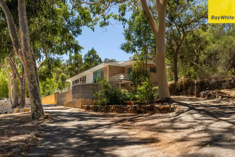 216 Lewis Road, Forrestfield WA 6058