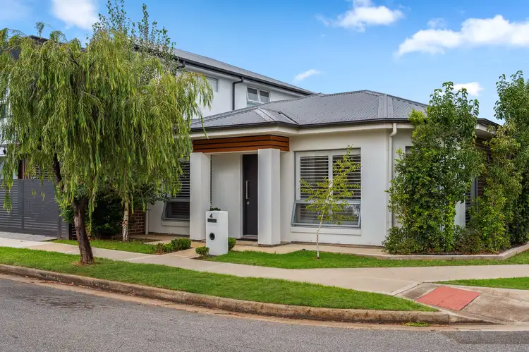 4 Thain Avenue, Findon SA 5023
